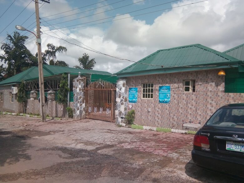 Hotel Danison Suites