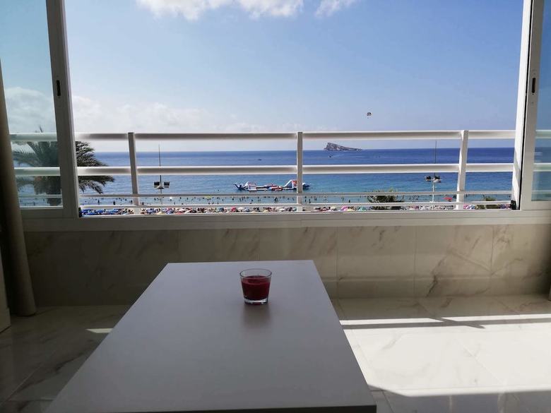 Apartamentos Levante Beach Seafront Studio