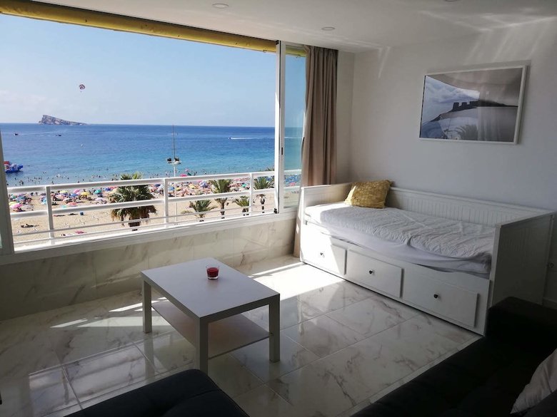 Apartamentos Levante Beach Seafront Studio