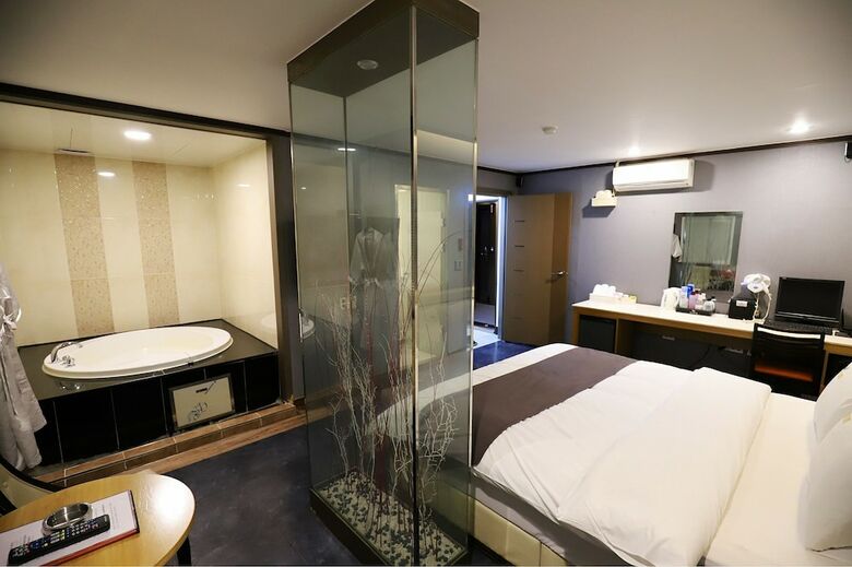 Dongducheon Lexy Hotel