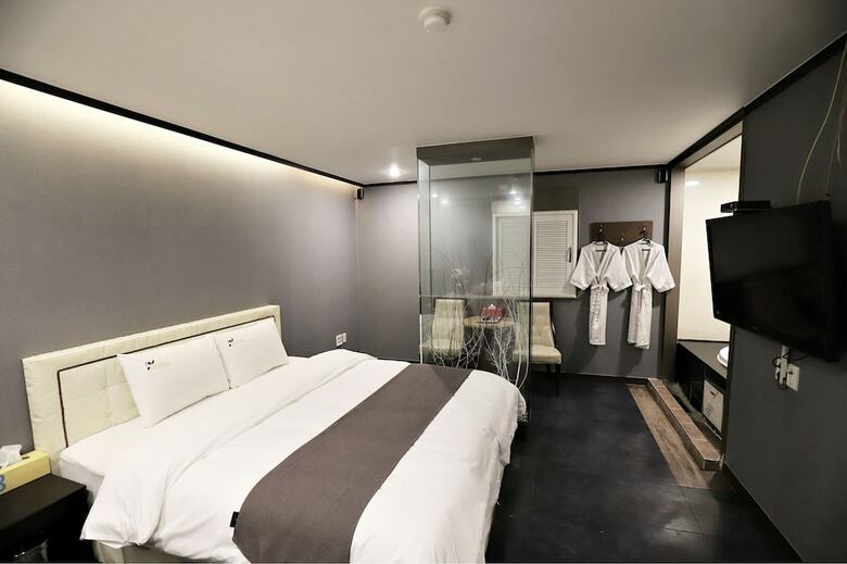 Dongducheon Lexy Hotel