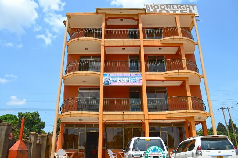 Moonlight Hotel-namanve