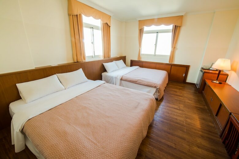 Jiahua Hotel