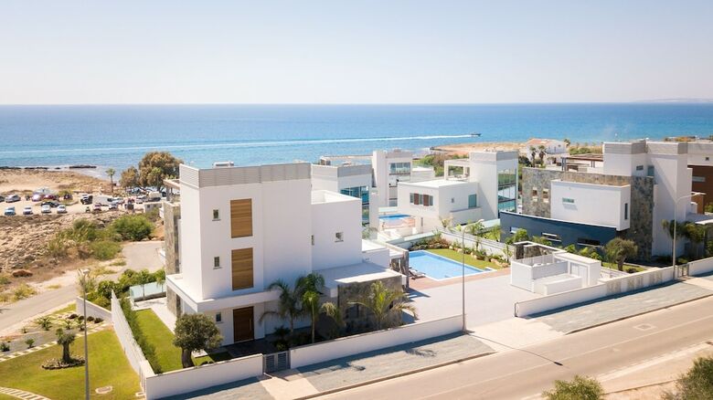 Sea Pearl Beachfront Villas