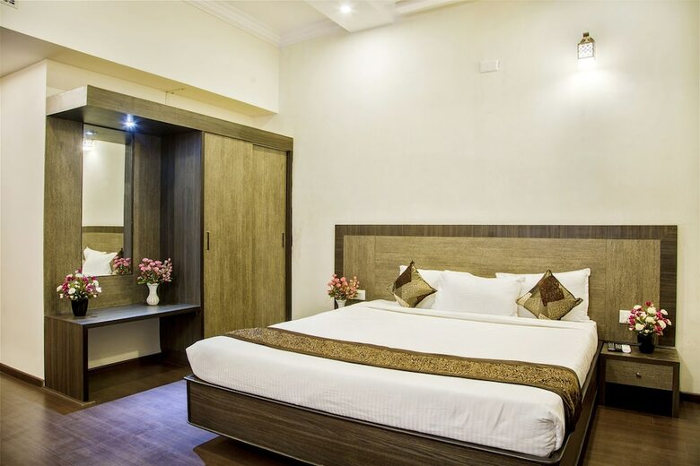 R G Hotels And Resort