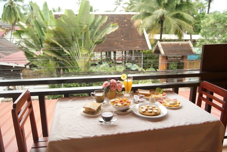 Singharat Place Hotel