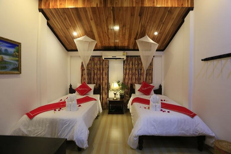 Singharat Place Hotel