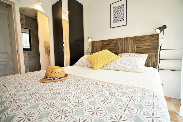 Villas Du Luberon - La Villa Des Saisons