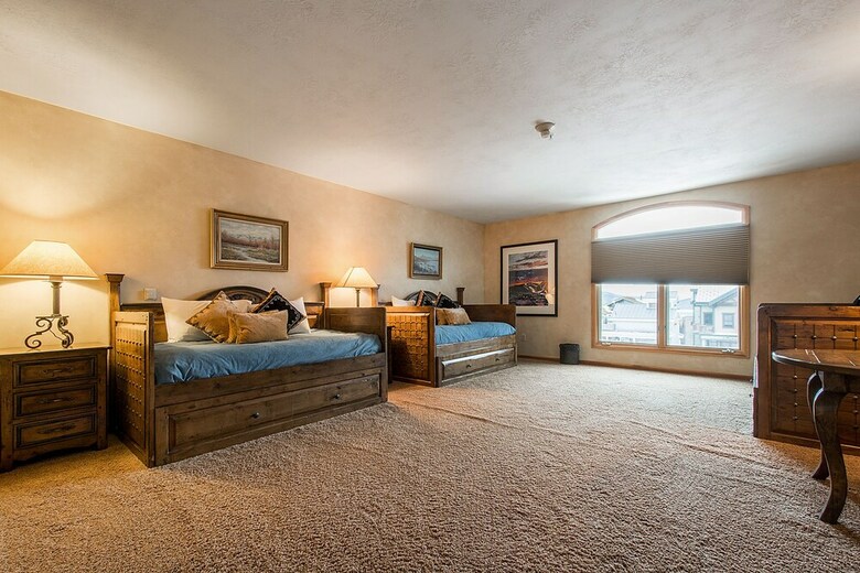 The Caledonian By All Seasons Resort Lodging