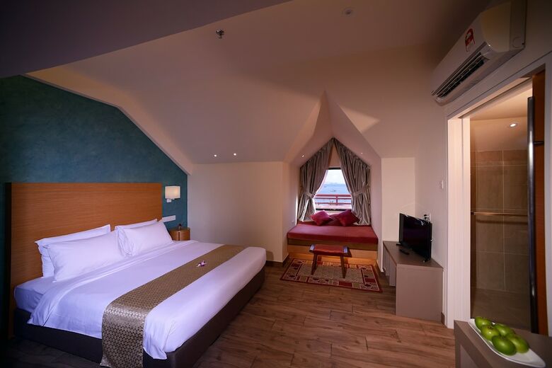 Hotel Bella Vista Waterfront Resort