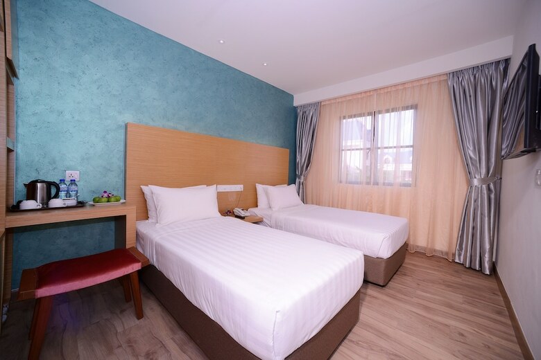 Hotel Bella Vista Waterfront Resort
