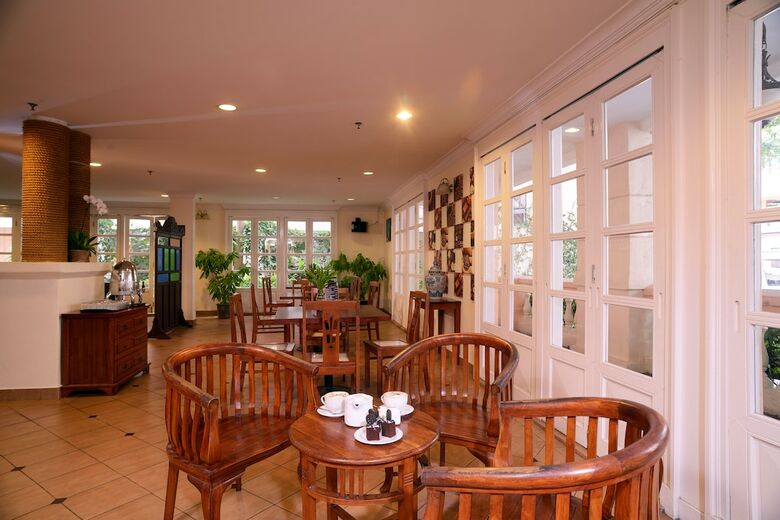 Hotel Bella Vista Waterfront Resort