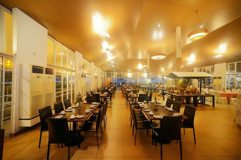 Hotel Bella Vista Waterfront Resort