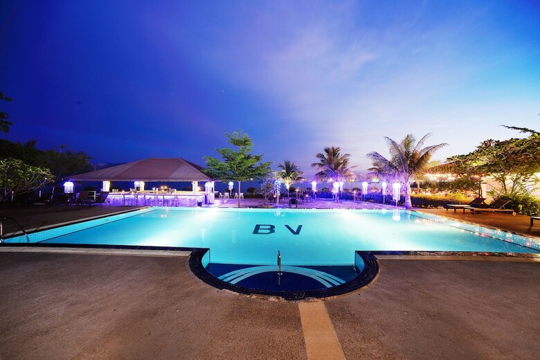 Hotel Bella Vista Waterfront Resort