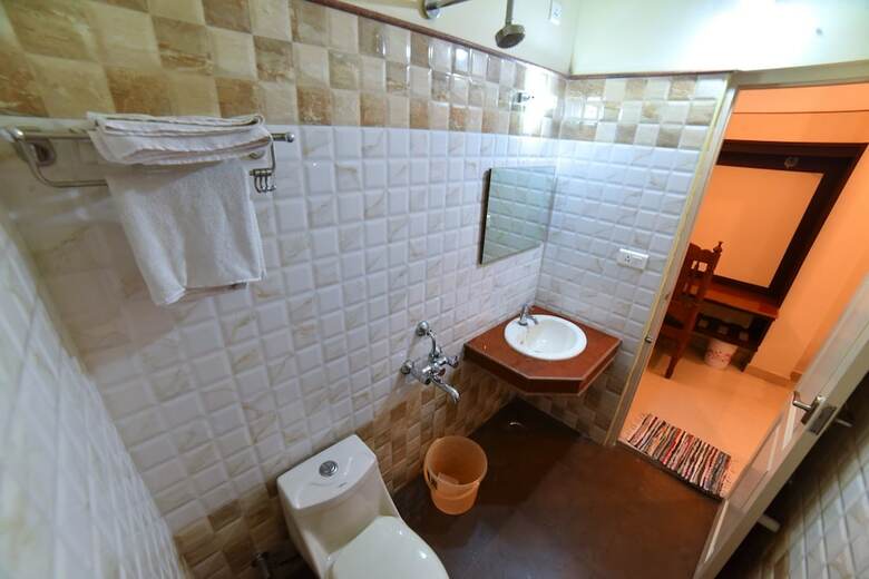 Hotel Vashanth Krishna