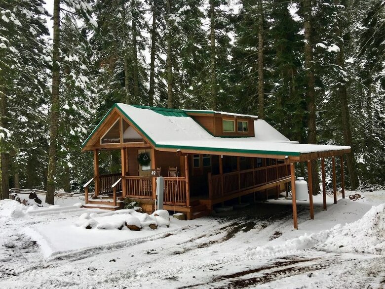 #49 The Cabins At Hyatt Lake - Sleeps 4 - Private