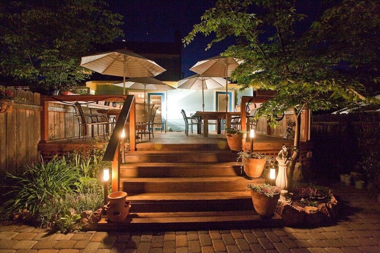 Blue Moon Cottage ~ Pet Friendly ~ 5 Blocks To Osf