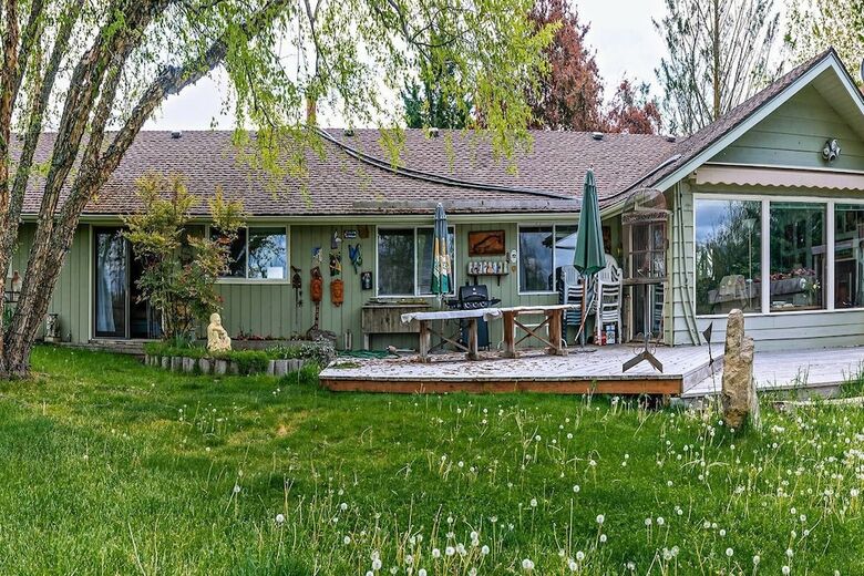 Apartamentos Hopyard View Farm ~ A Farm Experience In Ashland!