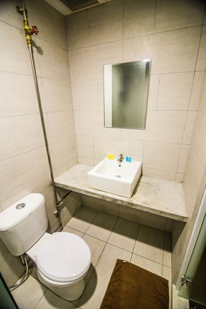 Monaco Boutique Hotel Sadong Jaya