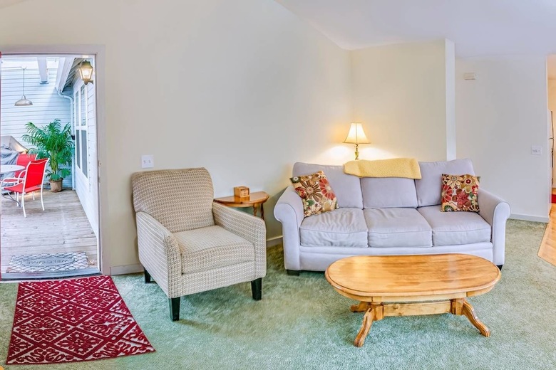 Oak Hideaway Cottage- 1.5 Blocks To Osf
