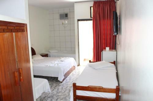 Bica Pau Hotel