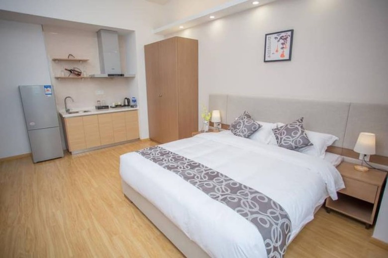 Liwu Apartment-green Land Plaza Branch