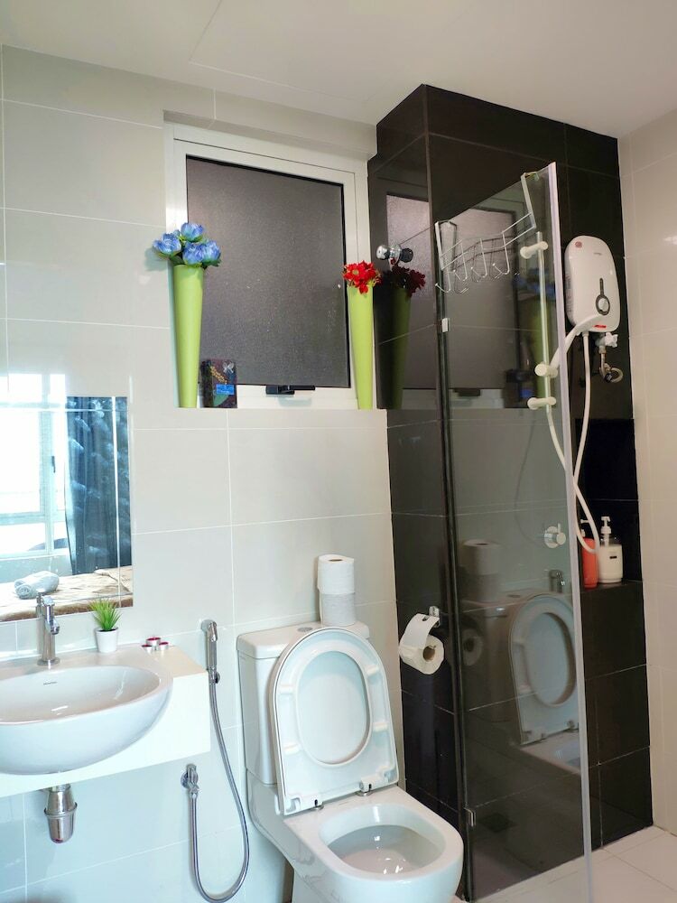 Apartamentos La Thea Residences - Spacious Balcony
