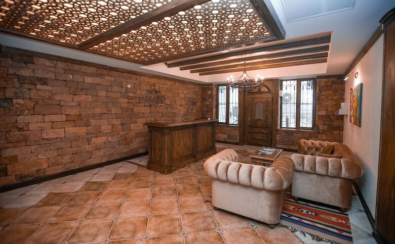 Maajid Hotel