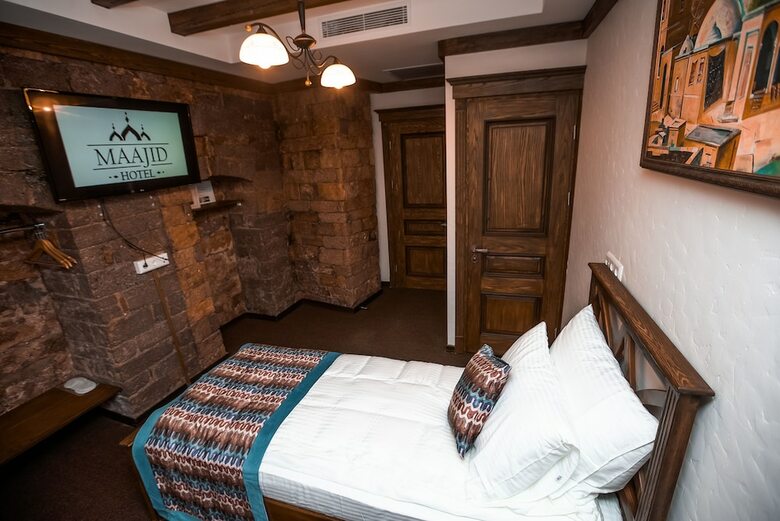 Maajid Hotel