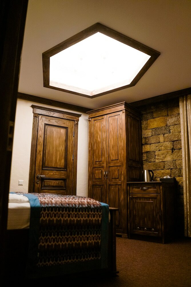 Maajid Hotel