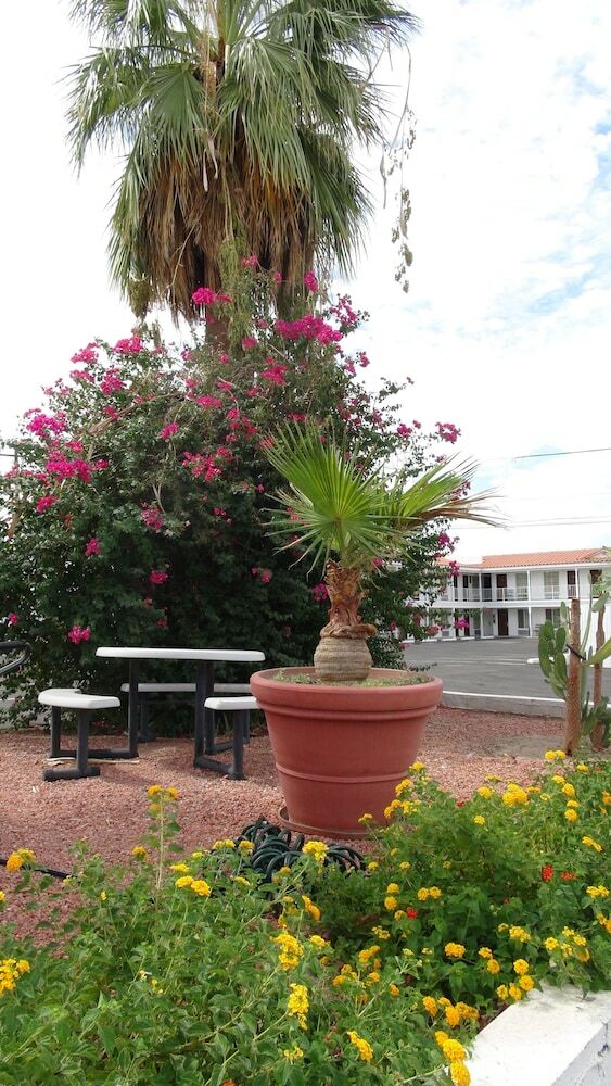 Historic Coronado Motor Hotel
