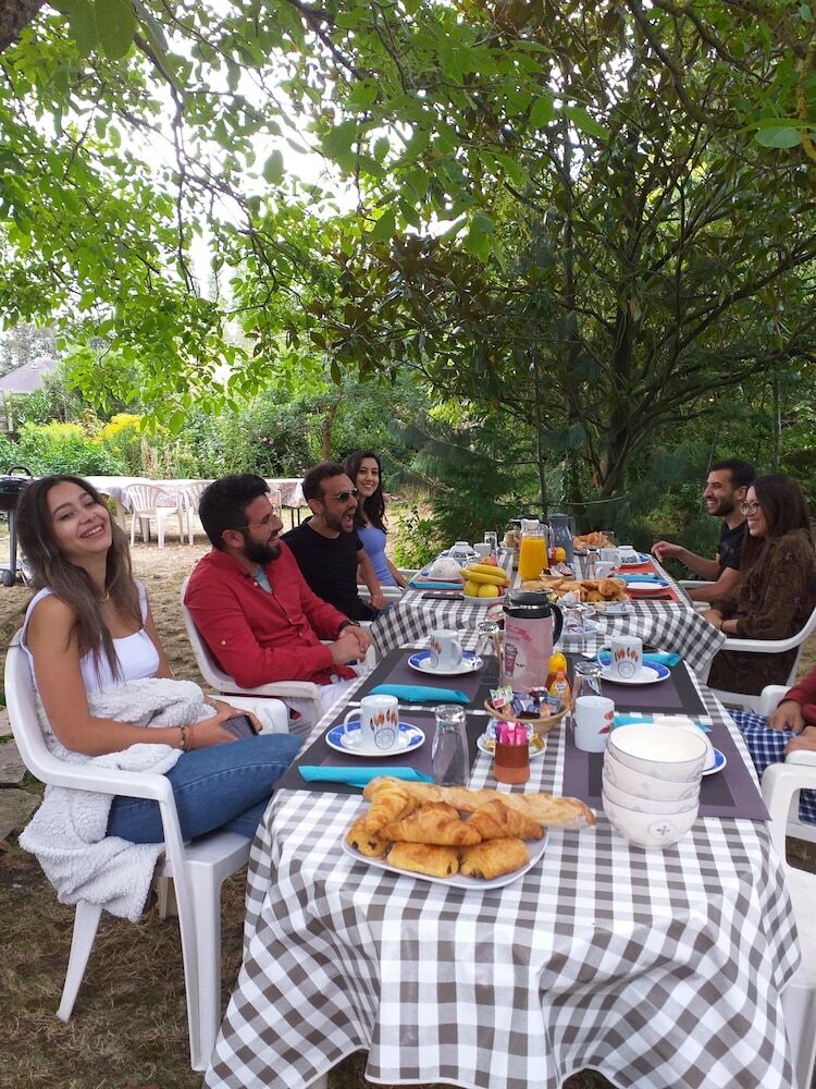 Bed & Breakfast Chambre Du Jardin Fleuri