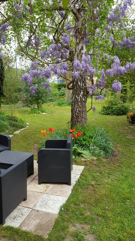 Bed & Breakfast Chambre Du Jardin Fleuri