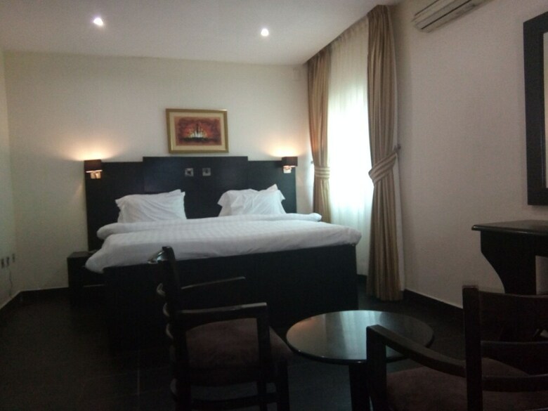 Eden Crest Hotel & Resort