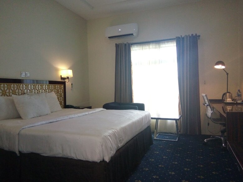 Hotel Adig Suites