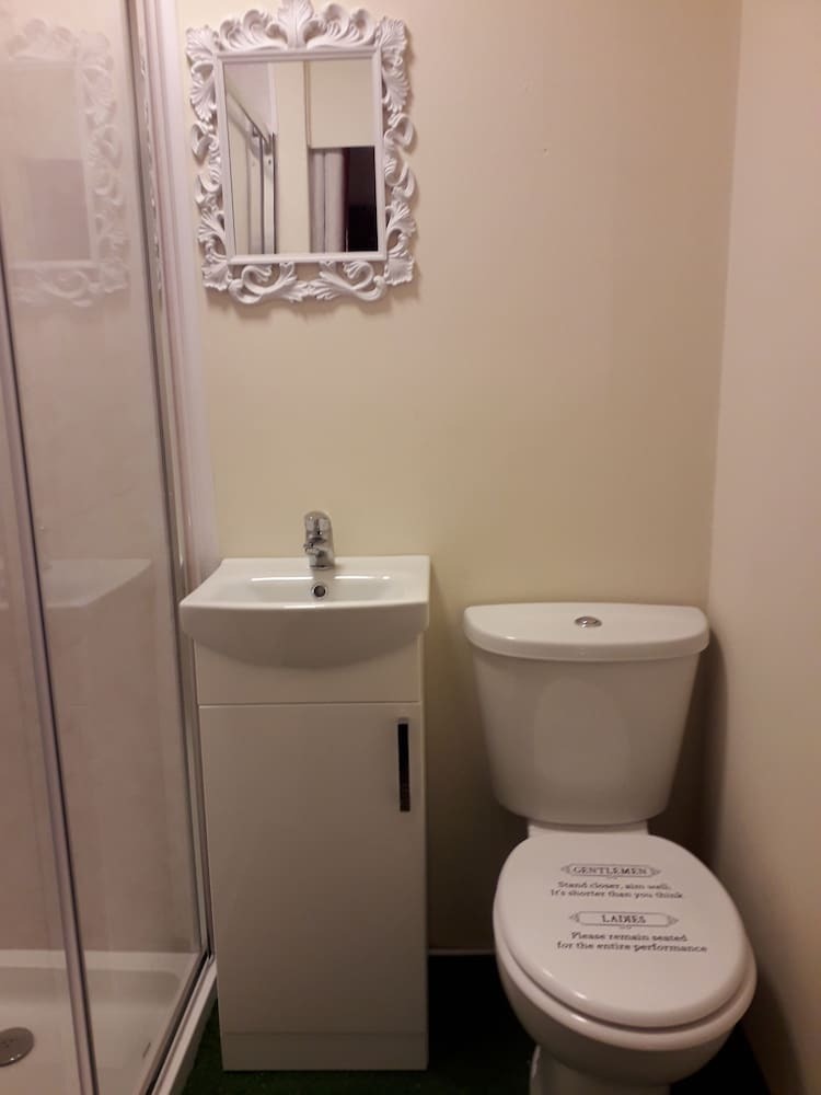 Hotel Elm House Accommodation