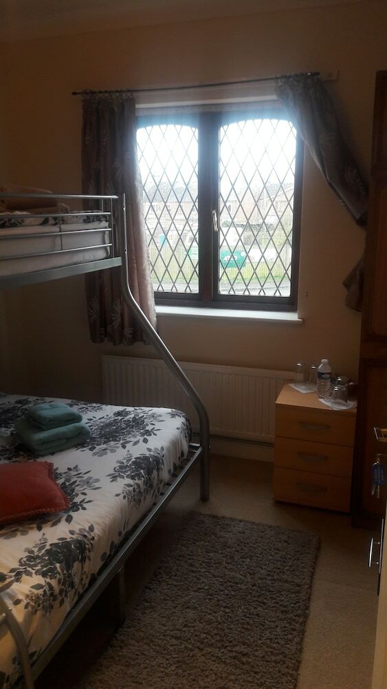 Hotel Elm House Accommodation