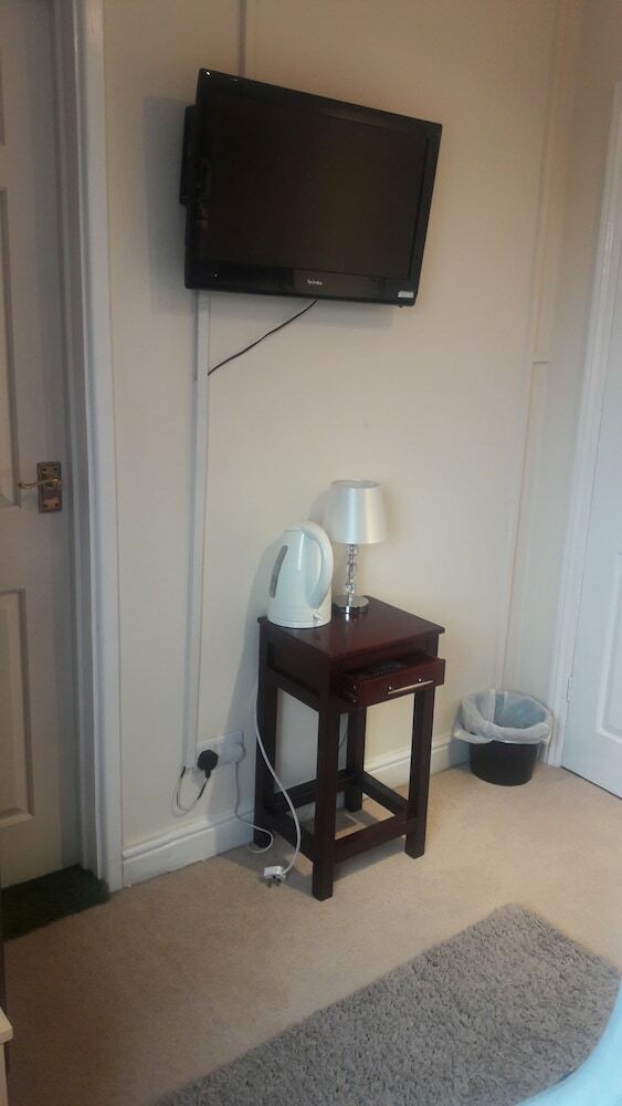 Hotel Elm House Accommodation
