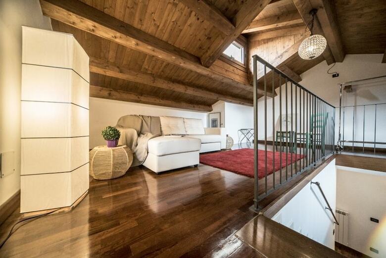 Apartamento Mansarda Magritte