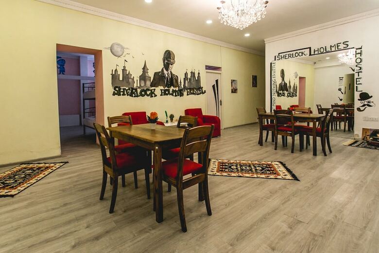 Hostal Sherlock Holmes Hostel Baku