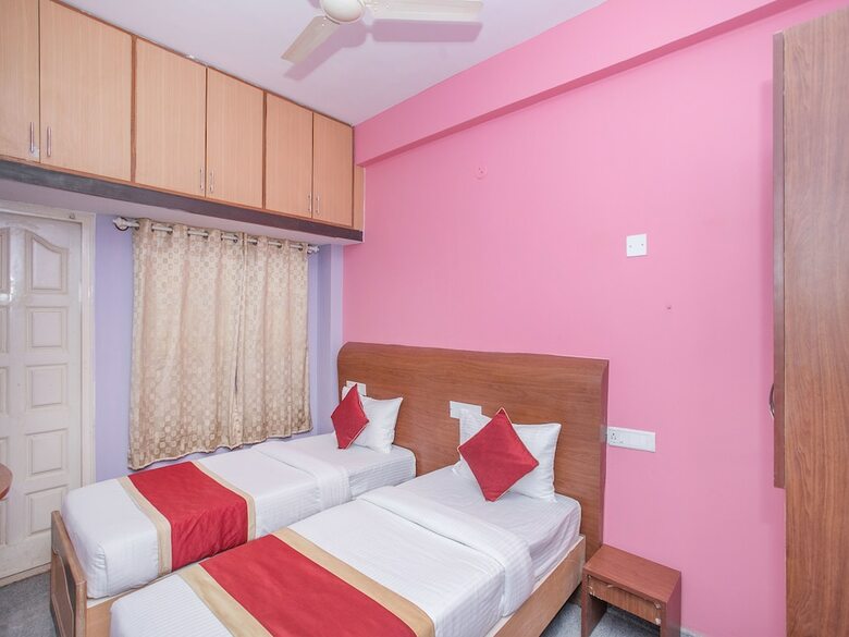 Hotel Oyo 13024 Ample Mint