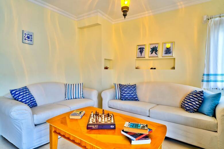 Villa Yunus