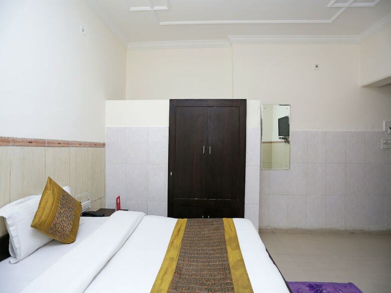 Oyo 12868 Hotel City Lite