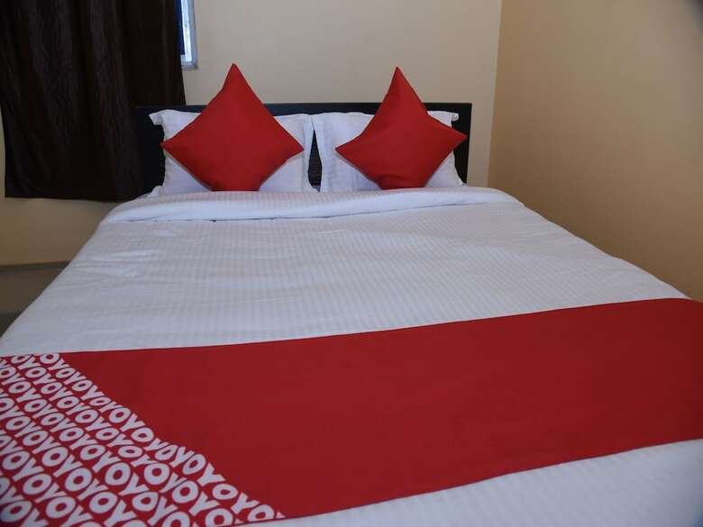 Oyo 15071 Hotel Harsh Raj Residency