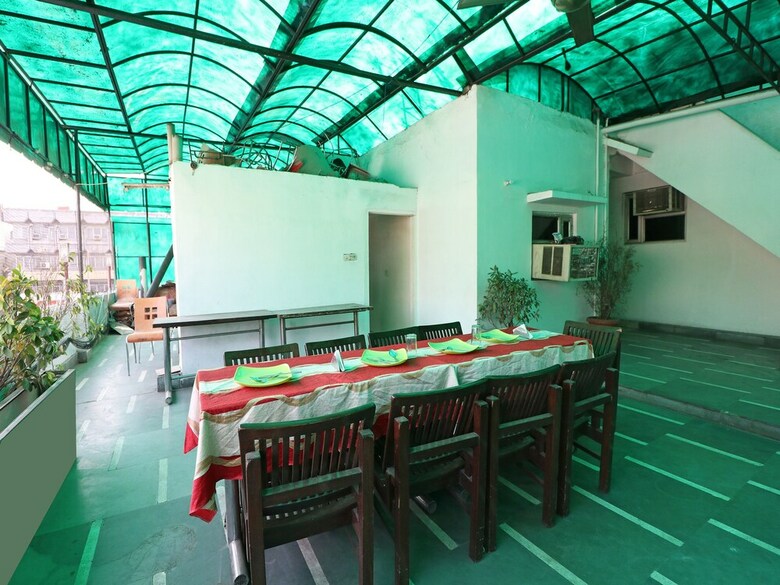 Oyo 14705 Hotel India Palace