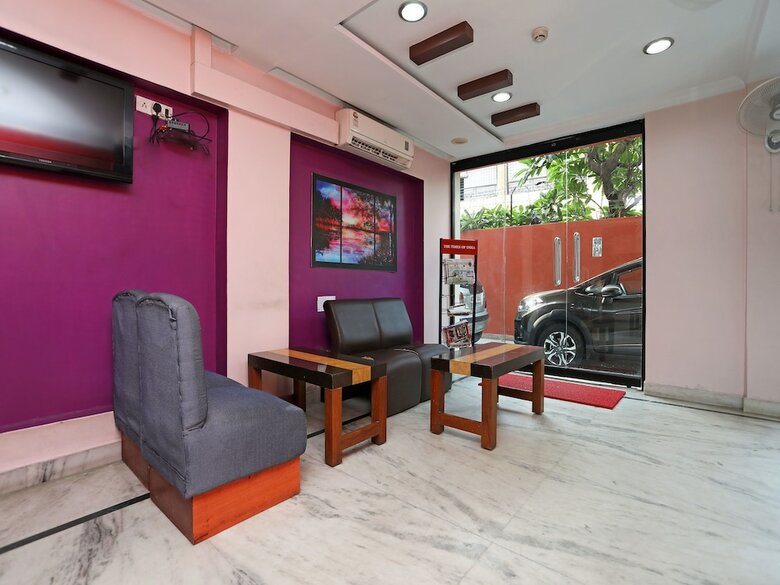Oyo 15258 Hotel Arya International