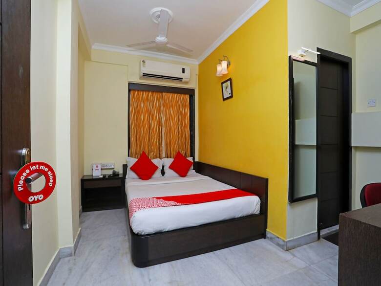 Oyo 15258 Hotel Arya International