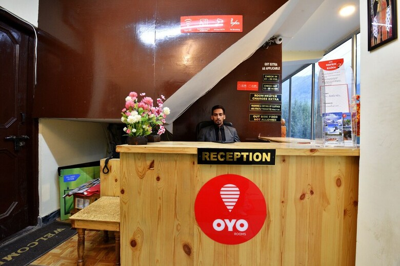 Oyo 14393 Hotel Akash Hills