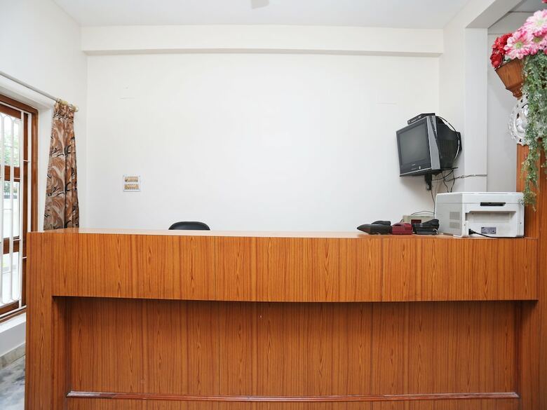 Hotel Oyo 14577 Vijay Palace