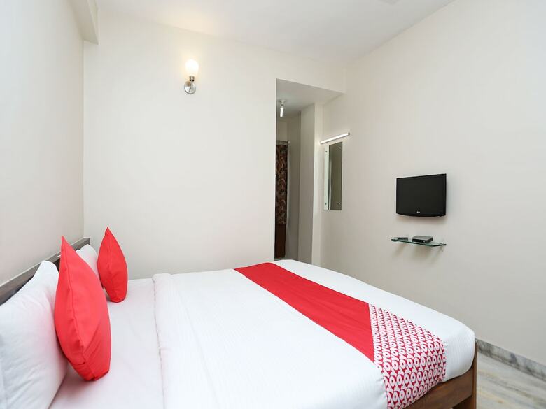 Hotel Oyo 14577 Vijay Palace